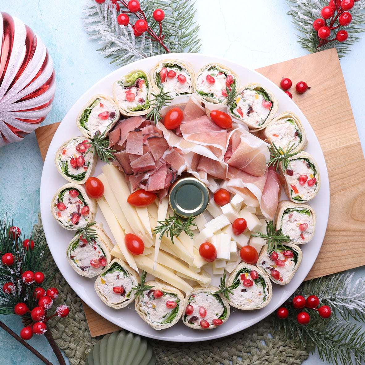 Christmas Wrap with Cold Cuts Platter 1400g
